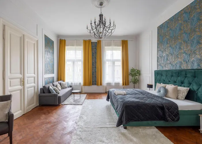 Apartment Majestic On The Joseph Boulevard